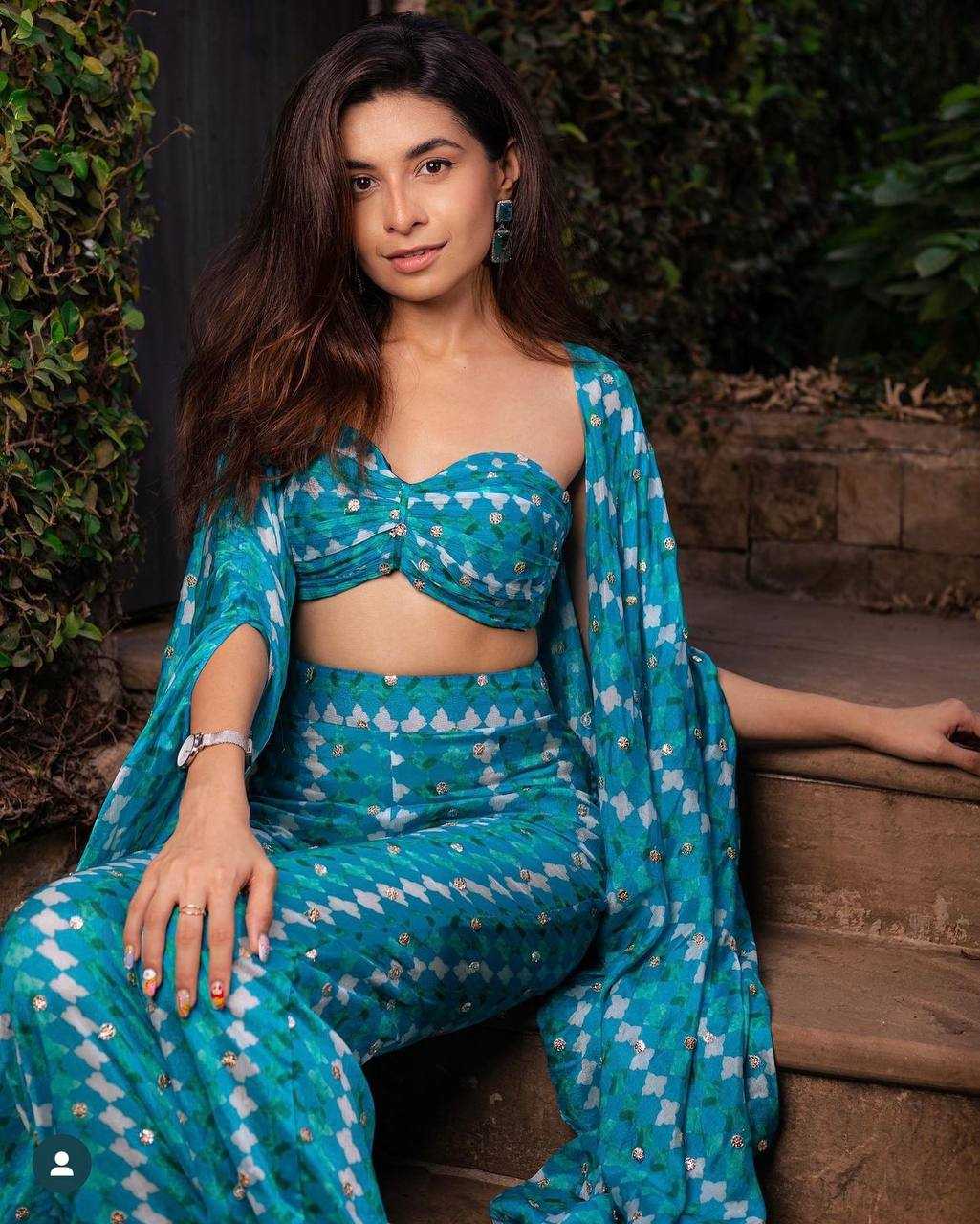 Elegant Digital Print Crepe Silk Co-ord Set with Sequin Detailing