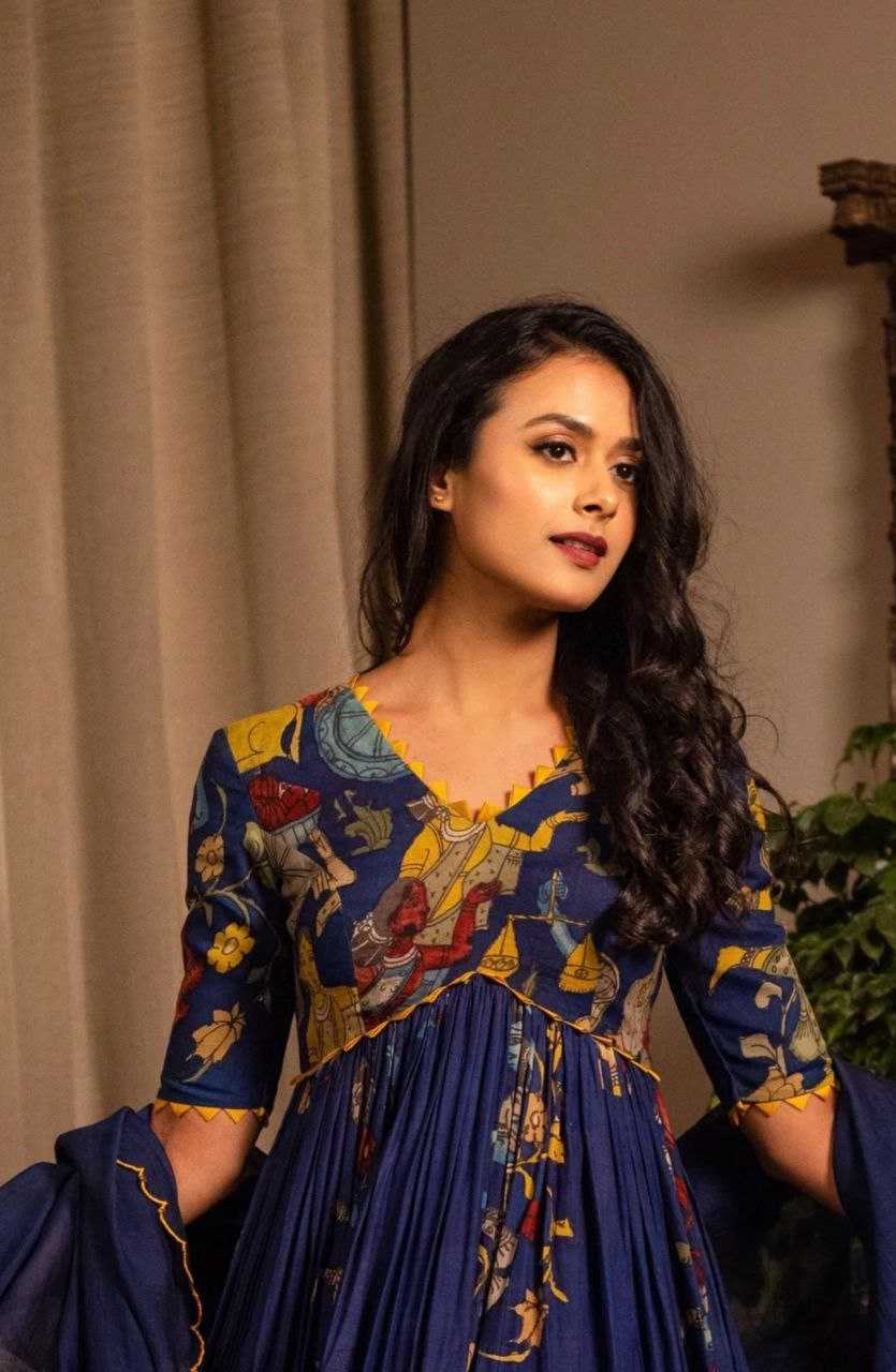 Nayika Tales Chinon Silk Anarkali Kurti with Artistic Print & Dupatta